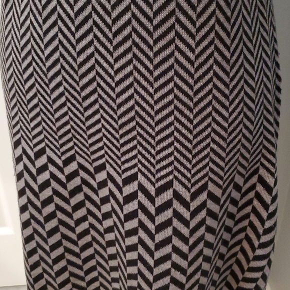 Calvin Klein knit gray and black dress size M - Picture 2 of 7